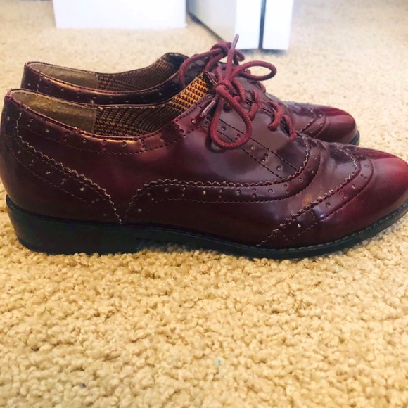 ALDO Patent Oxfords - Picture 2 of 3